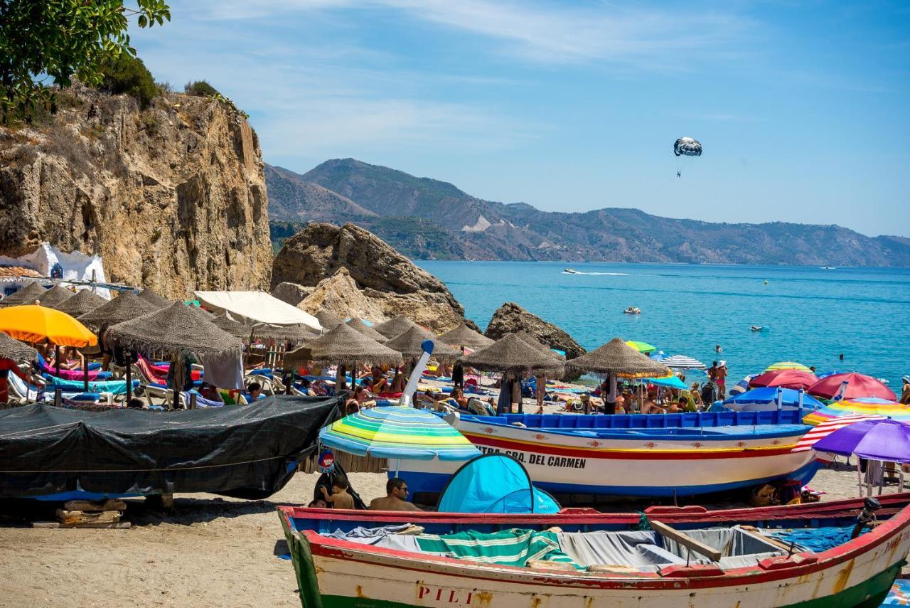 Hc Calahonda Beach Nerja Buitenkant foto