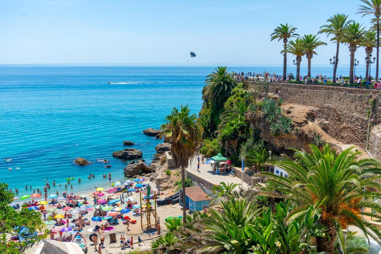 Hc Calahonda Beach Nerja Buitenkant foto